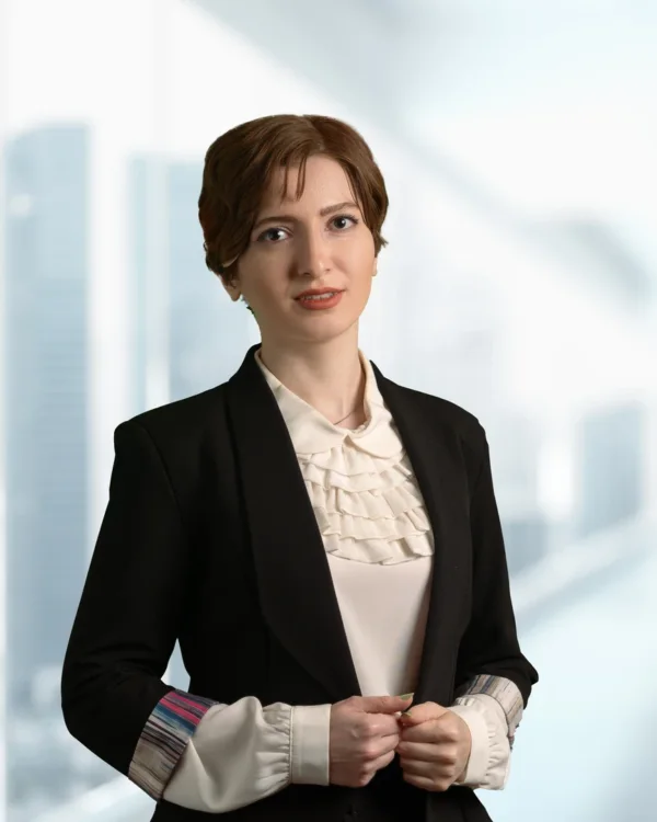 فاطمه محمدی، کارشناس مهاجرتی