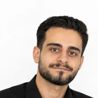 تصویر کارشناس املاک افدل
